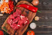 Cara Empukkan Daging Sapi dalam Hitungan Menit Pakai Baking Soda