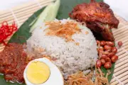Cara Membuat Nasi Uuduk Pakai Rice Cooker Praktis untuk Sarapan