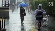 Cuaca Ekstrem Landa Jakarta Akhir Pekan, Siapkan Perlengkapan Darurat Ini