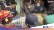 Damkar Evakuasi Pria 150 Kg di Jaktim untuk Berobat ke RS