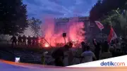 Demo Besar di Serbia Tuntut Pemilu Dipercepat, Mahasiswa Pimpin Aksi