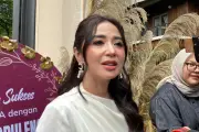 Dewi Perssik Belum Coba Aldi's Burger, Janji Aldi Taher Tak Kunyah Ditepati