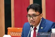 DPR Komisi X Desak Mahasiswa Pengguna Joki Masuk Universitas Harus Dikeluarkan