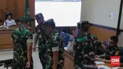 Dua Anggota BAIS TNI Perlihatkan Luka Bakar Akibat Air Keras di Sidang