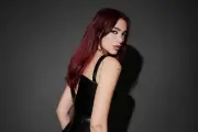 Dua Lipa Gugat Samsung Rp 263 Miliar atas Penggunaan Foto Tanpa Izin