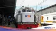 Gangguan Lokomotif di Stasiun Senen, KAI: Sebagian Besar KA Berangkat