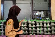 Hoaks! Polisi Pekerjakan 1.000 Narapidana untuk Dapur MBG