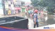 Hujan Deras, Jalan KSU Depok Sempat Tergenang Banjir Setinggi 30 cm