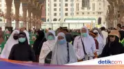 Imbauan Jemaah Haji Gelombang II: Kenakan Ihram Sejak di Pesawat
