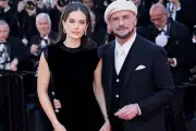 John Travolta Akhirnya Buka Suara soal Baret di Cannes 2026