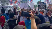 Karyawan Indomaret Demo Tolak Upah Lembur Diganti Hari Libur