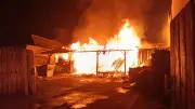 Kebakaran Hebat Hanguskan Gudang Kayu di Pondok Cabe, Tangsel