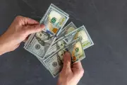 Klaim Indonesia Berhenti Pakai Dollar AS, Beralih ke Yuan? Ini Faktanya