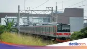 KRL Green Line Gangguan Akibat Sambaran Petir, AC Mati dan Penumpuk