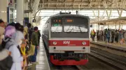 KRL Rangkasbitung Kembali Beroperasi Usai Genangan, Kecepatan Masih Dibatasi