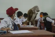 Mendikdasmen Pastikan 237.000 Guru Non-ASN Tetap Bertahan di 2027