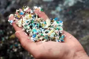 Mikroplastik di Atmosfer Ternyata Memperparah Pemanasan Global