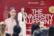 Mischka Aoki Luncurkan Buku The: Berbagi Langkah Menuju Kampus Dunia