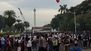 Monas Mulai Padat Peserta May Day Fiesta 2026, Ribuan Buruh Datang dari Berbagai Daerah