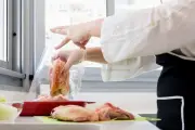 Panduan Menyimpan Daging Kurban agar Tetap Segar dan Berkualitas