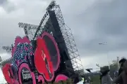 Panggung Festival Musik Bubble Island Runtuh Akibat Angin Kencang