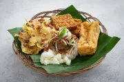 Pecel Masuk Daftar Salad Terbaik Dunia 2026 Versi TasteAtlas