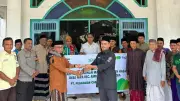 Pegadaian Salurkan Bantuan Masjid di Ambalawi Saat Hari Buruh