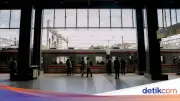 Penumpang KRL Ungkap Ciri Pria Ngintip di Bawah Peron Stasiun Kebayoran