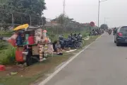 Perimeter Utara Bandara Soetta Jadi Tempat Makan Meski Ada Larangan