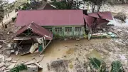 PKS Salurkan Ribuan Hewan Kurban hingga Daerah Banjir Sumatra