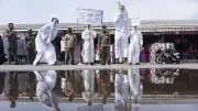 Pocong Jadi-jadian Ditangkap Warga di Tangerang, Polisi Selidiki Video Viral