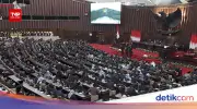 Prabowo Pidato Langsung di Paripurna DPR, 451 Anggota Hadir