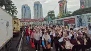 Presiden Prabowo Hadiri May Day di Monas, Buruh Siapkan 11 Tuntutan