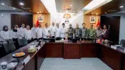 Proyek Sepatu Sekolah Rakyat Rp 27 Miliar, Mensos Gus Ipul Yakin Tak Ada Kebocoran