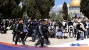 Puluhan Pemukim Israel Serbu Masjid Al-Aqsa, Menteri Juga Ikut