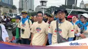 Ramaikan May Day di Monas, Massa Buruh Pakai Kaos Desain Prabowo