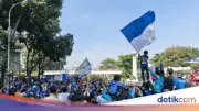 Ribuan Bobotoh Padati Bandung Rayakan Gelar Juara Persib