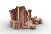 Rupiah Melemah ke Rp 17.500, Harga Pangan dan Energi Tertekan