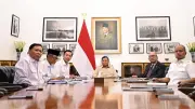 Seskab Teddy Tegaskan Pentingnya Giant Sea Wall di Pantura untuk Lindungi Warga Pesisir