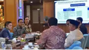 Teddy Kumpulkan Menteri dan BUMN Bahas Lahan untuk Mega Proyek 100 GW