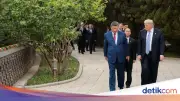 Trump Terkejut Diajak Xi Jinping Lihat Pohon Berusia Ratusan Tahun