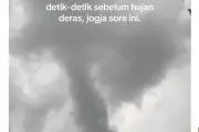 Video Pusaran Angin Viral di Langit Yogyakarta Sebelum Hujan Deras