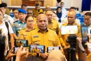 Waspada Penipuan! Video Gubernur Papua Mathius Fakhiri Bantuan Palsu Hasil AI