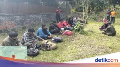 13 Pendaki Gunung Semeru Jalur Ilegal Diamankan Petugas TNBTS