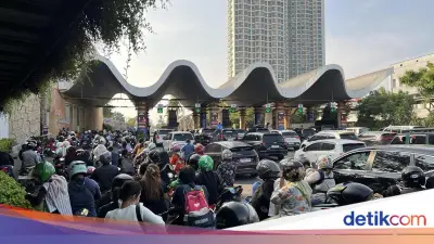 Antrean Mengular di Ancol Usai Tiket Gratis HUT DKI Jakarta