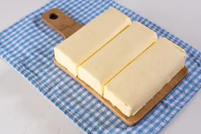 Bolehkah Menyimpan Kembali Mentega yang Sudah Lembek ke Kulkas?