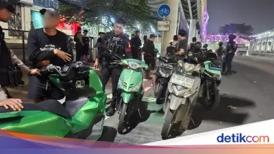 Brimob Patroli Malam di Jakarta-Bekasi, Bubarkan Tawuran dan Balap Liar