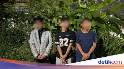 Brimob Tangkap 3 Remaja Diduga Hendak Tawuran di Bekasi, Sita Sajam