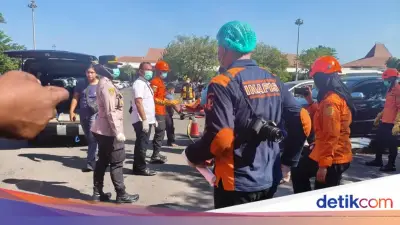 CCTV Bandara Juanda: Pria Bermasker Keluar dari Mobil Berisi Mayat ASN