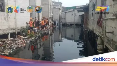 DLH DKI: Kali Gendong Bebas Sampah Usai 5 Hari Dibersihkan